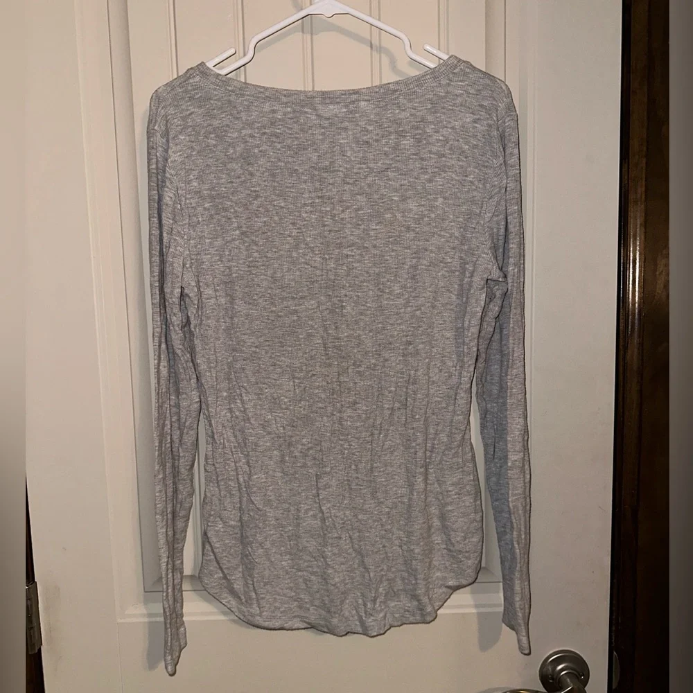 CAbi Long Sleeve - Picture 2 of 3